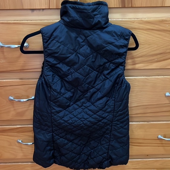 The North Face Reversible Vest - Picture 3 of 10